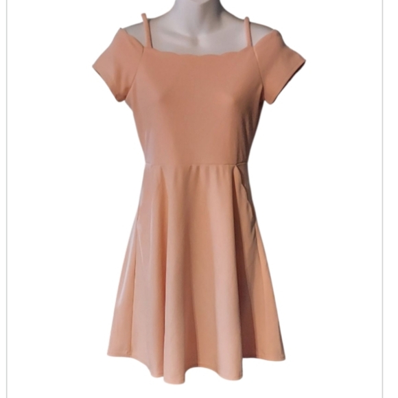 Rare Editions Girl's Scalloped Blush Off Shoulder Dress - Picture 1 of 5